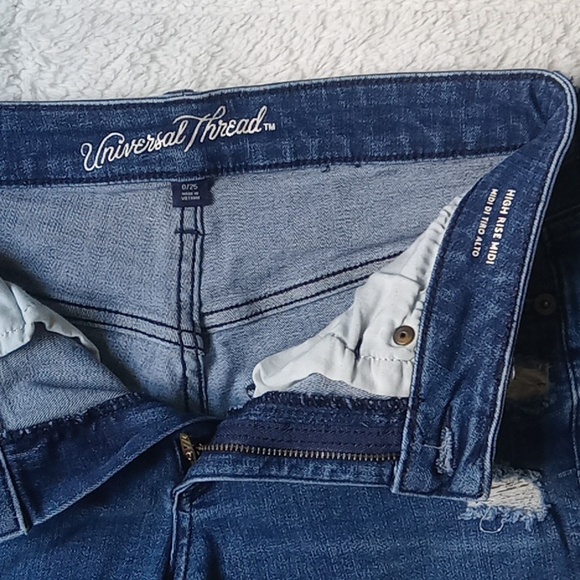 Universal Thread Jean Shorts with Rips - Picture 3 of 3